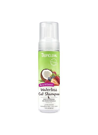 Tropiclean Waterless Deep Cleaning Cat Shampoo Berry & Coconut 220ml